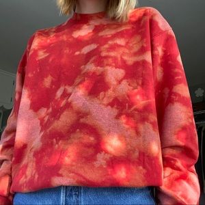 super cute tie dyed crew neck